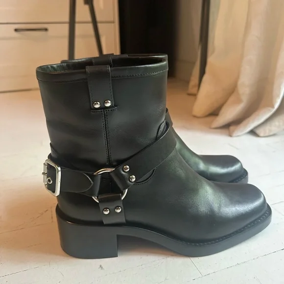 Reformation Foster Ankle Boot - Picture 10 of 15